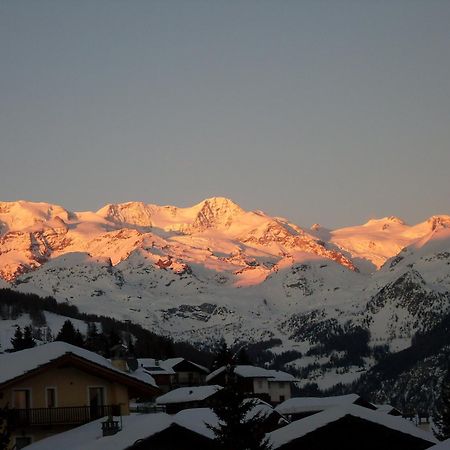 Residence Les Myosotis Champoluc Exterior foto