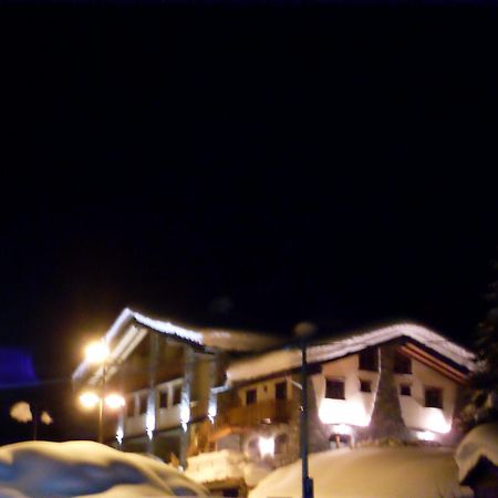 Residence Les Myosotis Champoluc Exterior foto