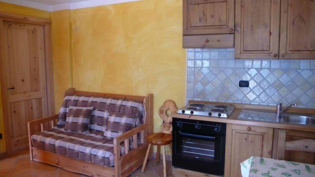 Residence Les Myosotis Champoluc Exterior foto