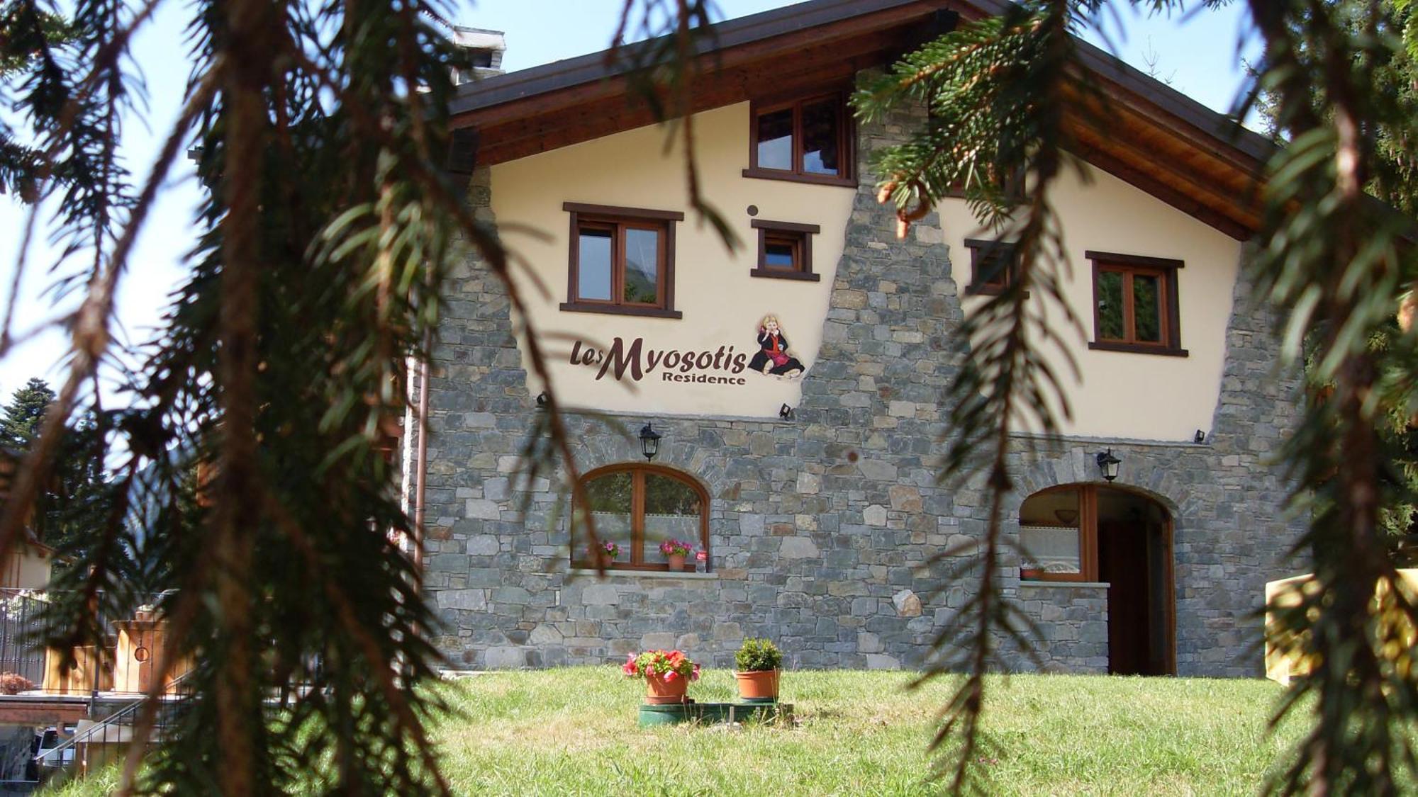 Residence Les Myosotis Champoluc Exterior foto