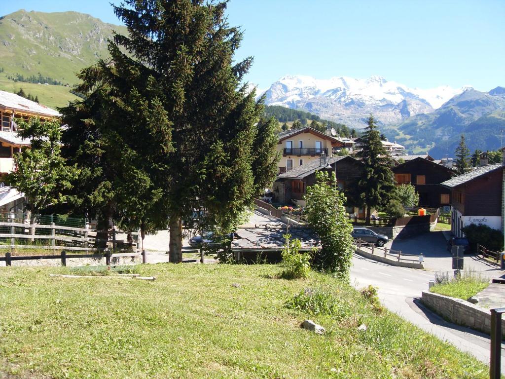 Residence Les Myosotis Champoluc Exterior foto
